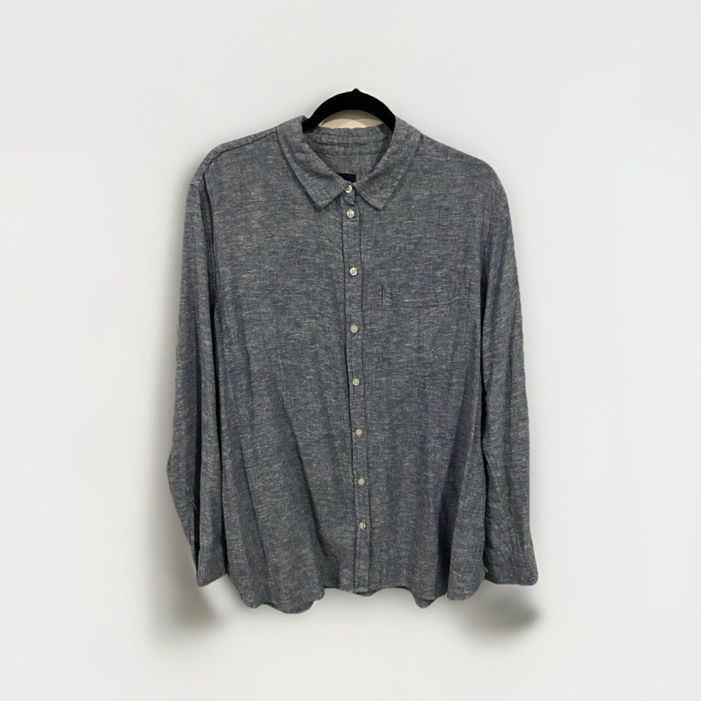 GAP Women's XL Linen Rayon chambray Blue Button-Down Shirt